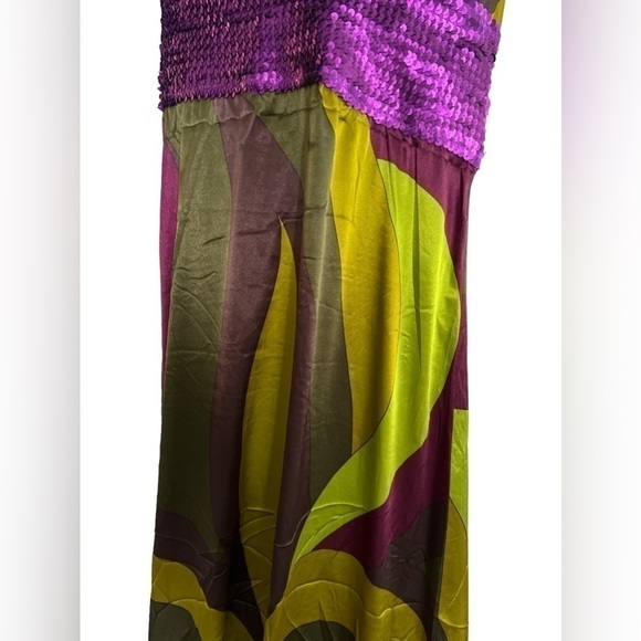 C- Throu Silk Metallic  Halter Neck  Sleeveless Maxi Dress Gown - Picture 6 of 6